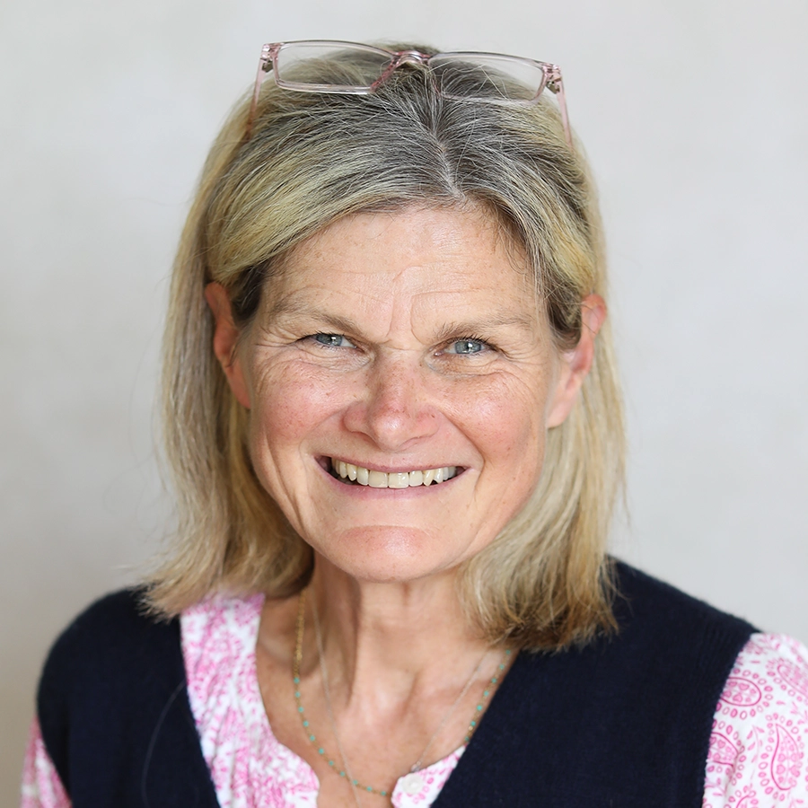 Mrs Lucy Taggart